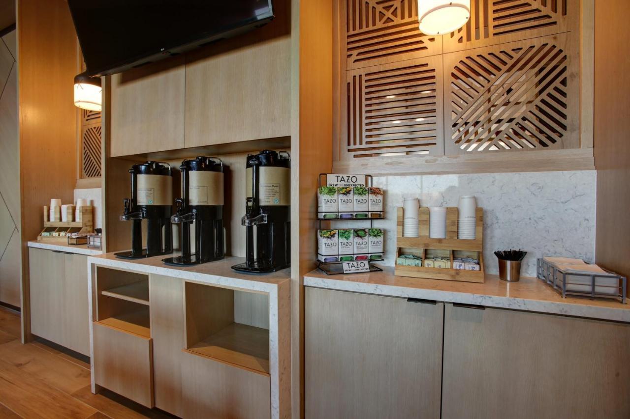 Hyatt Place At Wichita State University Extérieur photo