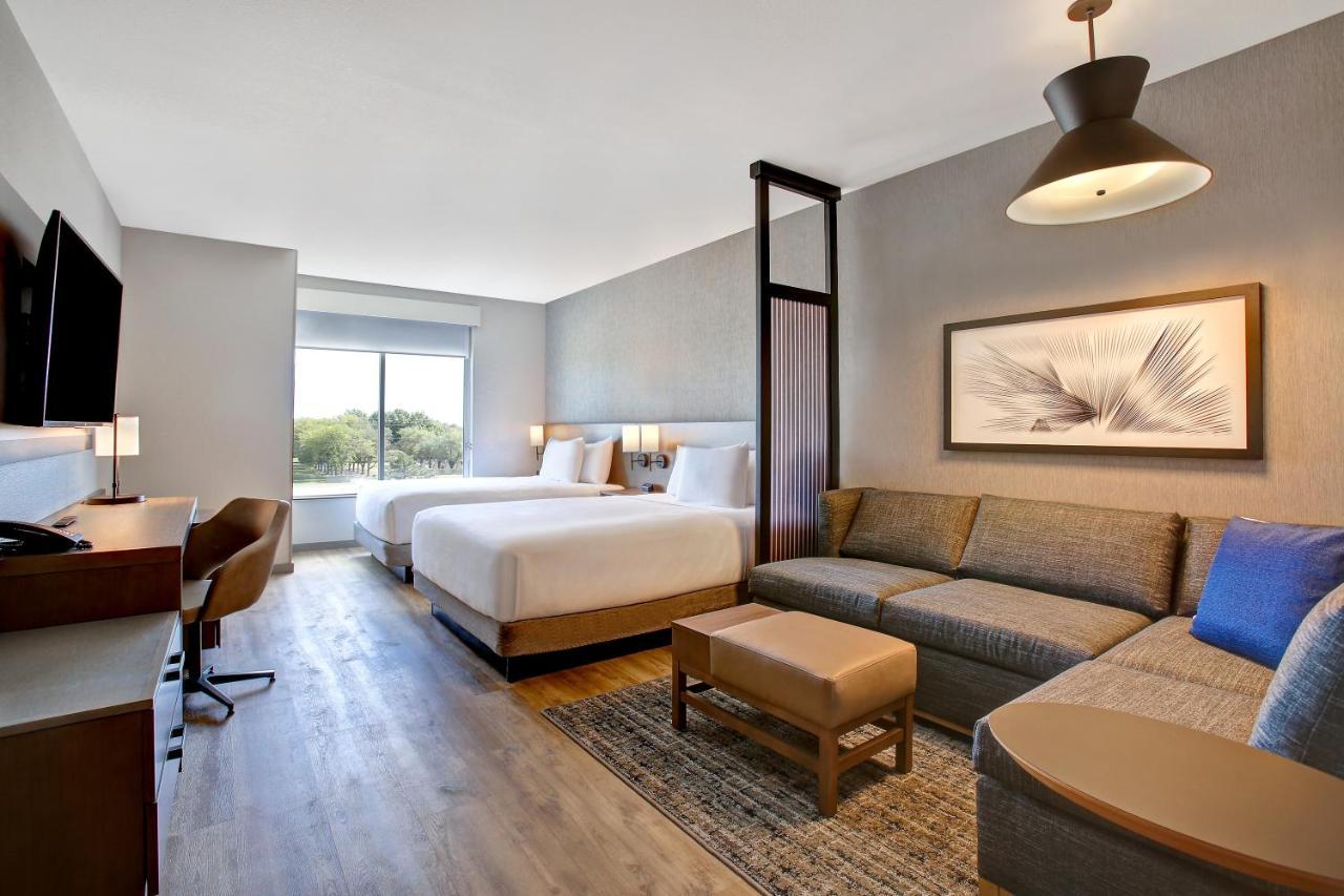 Hyatt Place At Wichita State University Extérieur photo